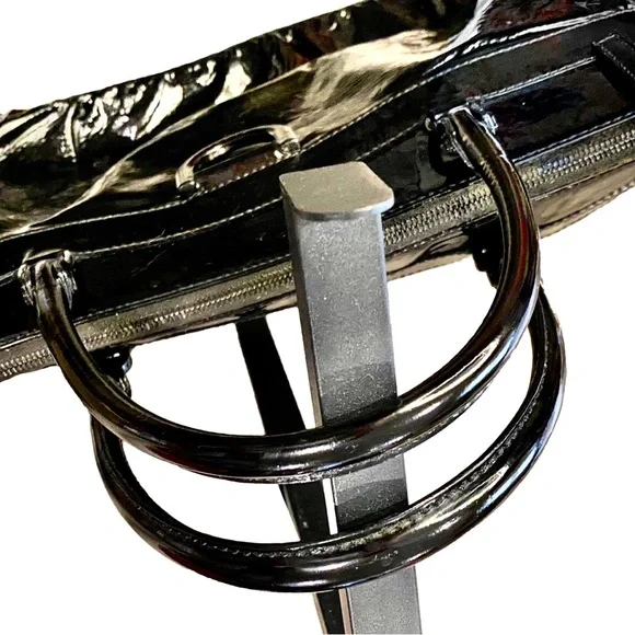 GUCCI Black Patent Leather Horsebit Tote Shoulder Bag - Recolored - Picture 16 of 17